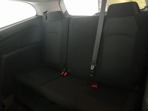 Used 2016 Chevrolet Traverse LT w/ Style and Technology Package image 25