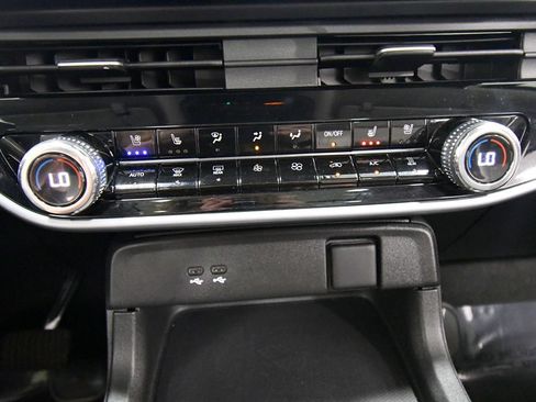 Certified 2025 Honda Prologue Elite image 27