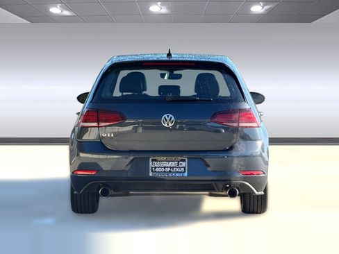 Used 2018 Volkswagen GTI SE w/ SE Leather Package image 9