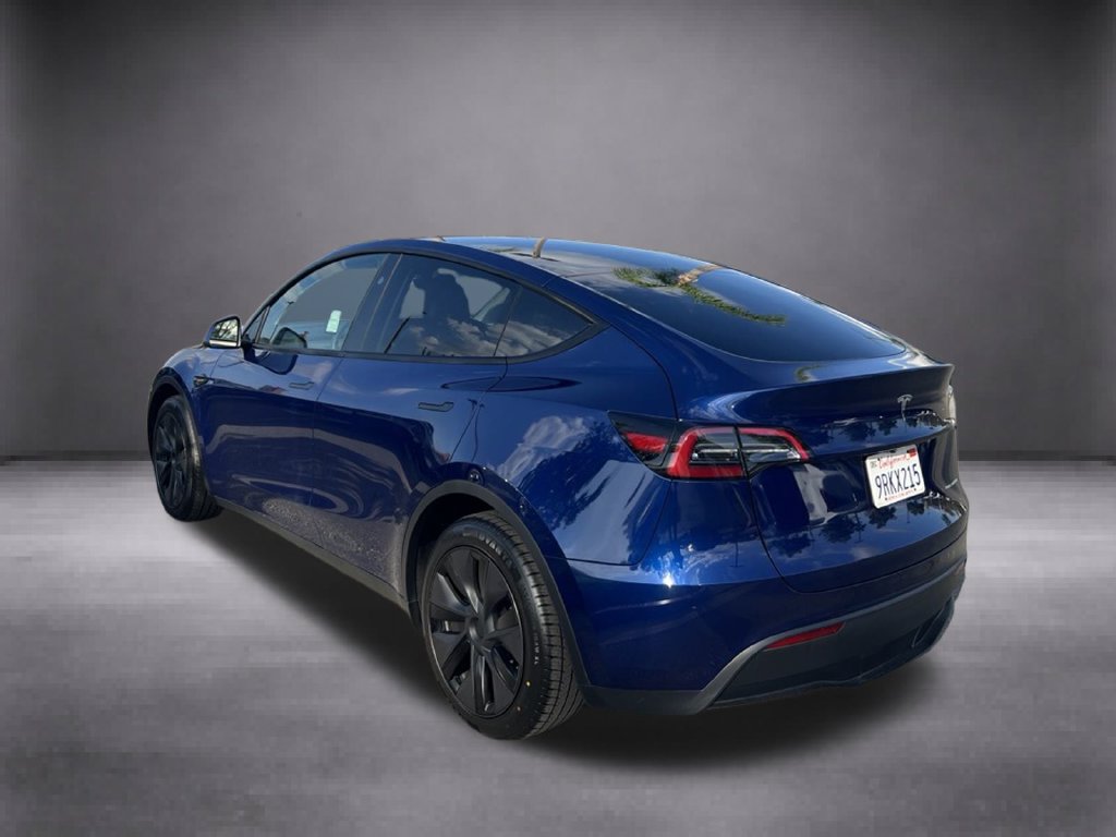 Used 2025 Tesla Model Y Long Range AWD/4WD image 6