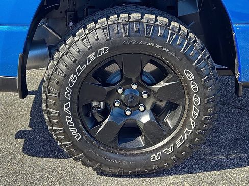 Used 2025 RAM 1500 Warlock AWD/4WD image 7
