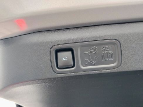 Used 2023 Ford Expedition Limited AWD/4WD image 21