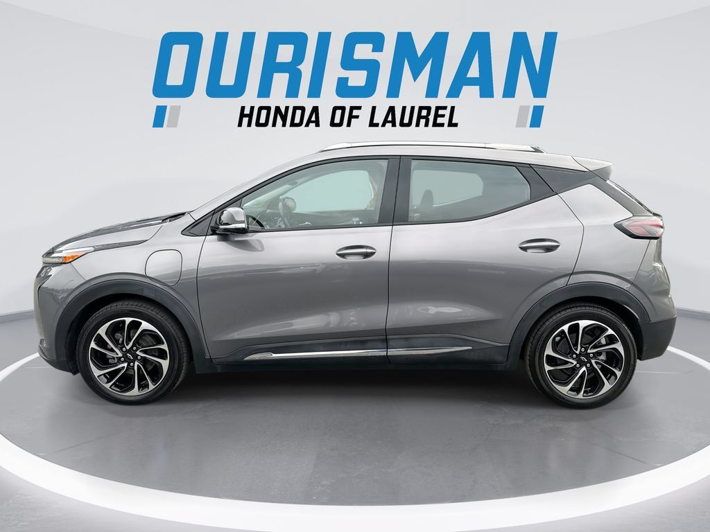 Used 2023 Chevrolet Bolt EUV Premier w/ Sun & Sound Package FWD image 5