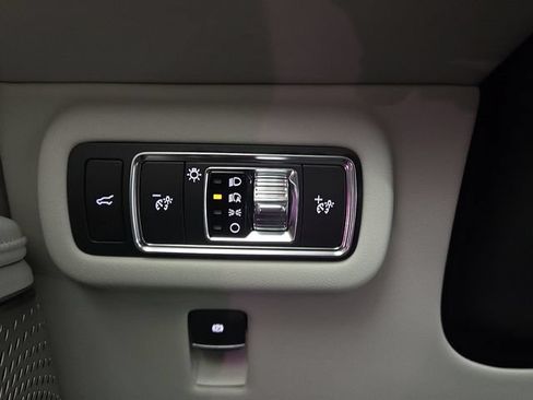 Used 2026 Lincoln Nautilus Reserve AWD/4WD image 20