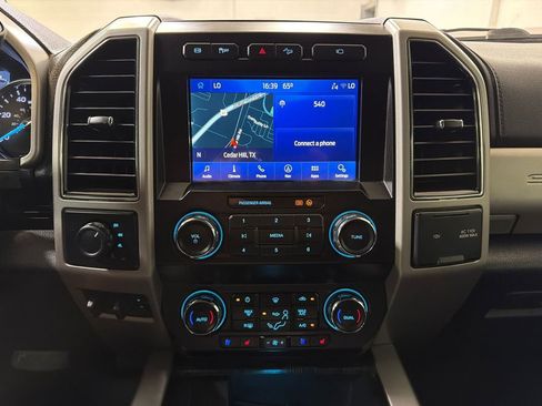 Used 2021 Ford F350 Lariat w/ Lariat Value Package AWD/4WD image 18