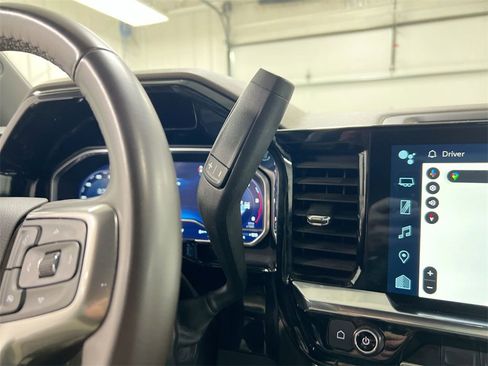 Used 2024 Chevrolet Silverado 2500 LT image 17