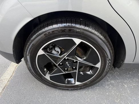 Certified 2025 Kia Soul EX FWD image 44