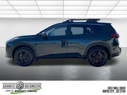 Used 2026 Nissan Rogue SV AWD/4WD image 2