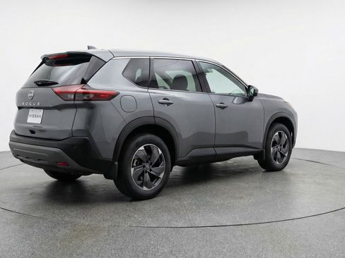 Used 2025 Nissan Rogue SV AWD/4WD image 9