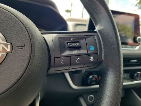 Certified 2023 Nissan Rogue SV image 25