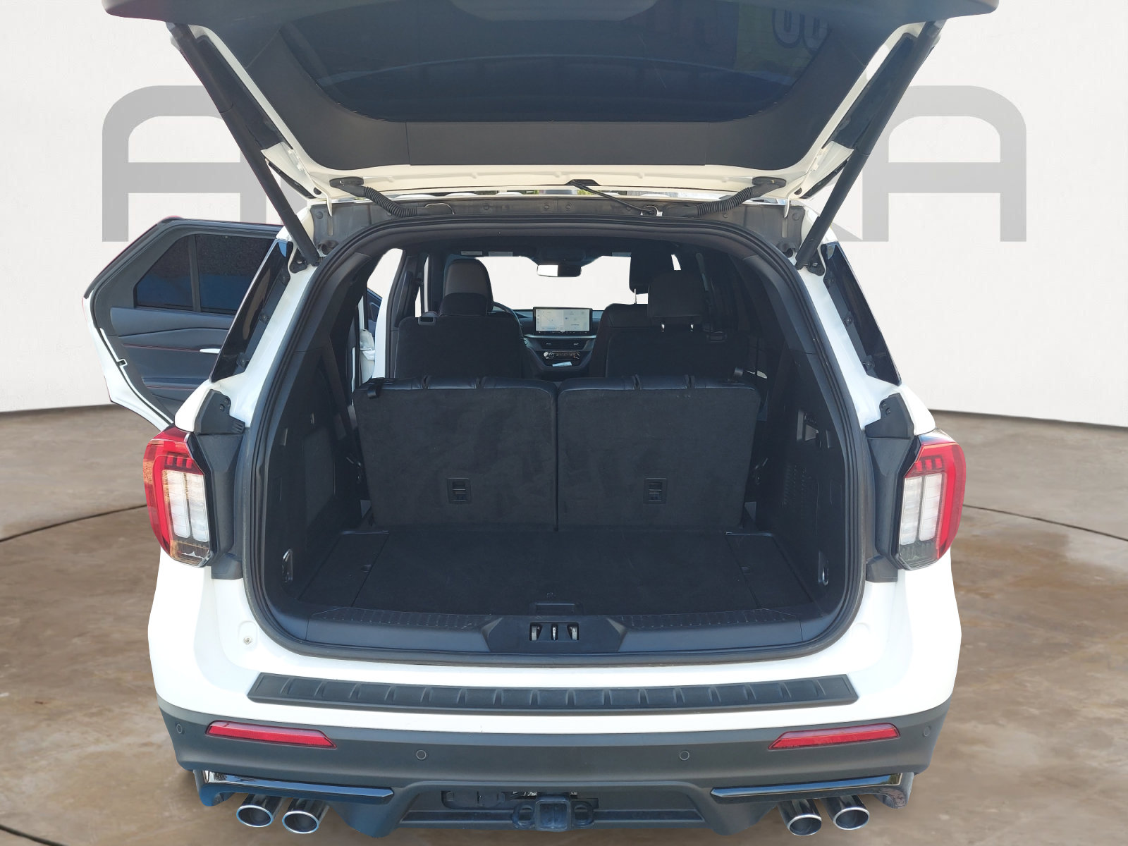 Used 2025 Ford Explorer ST AWD/4WD image 12