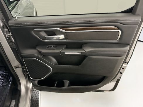 Used 2021 RAM 1500 Laramie AWD/4WD image 30