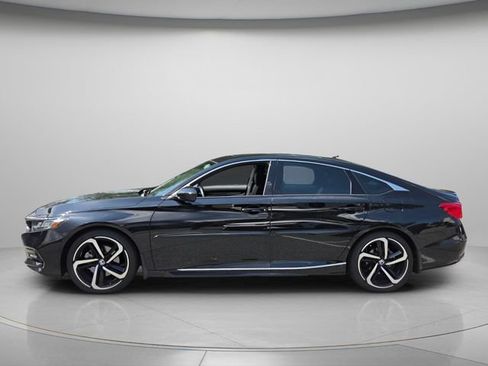 Used 2018 Honda Accord Sport image 3