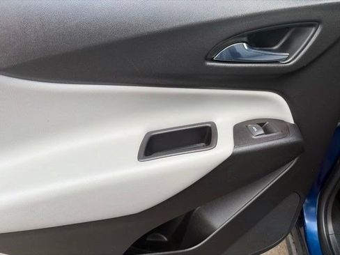 Used 2022 Chevrolet Equinox LT w/ Driver Convenience Package FWD image 31