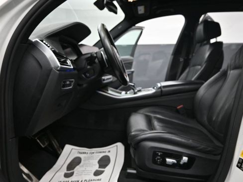 Used 2020 BMW X5 M50i w/ Executive Package AWD/4WD image 14