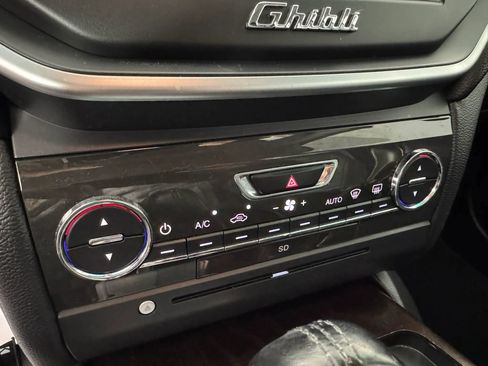 Used 2014 Maserati Ghibli S Q4 AWD/4WD image 22