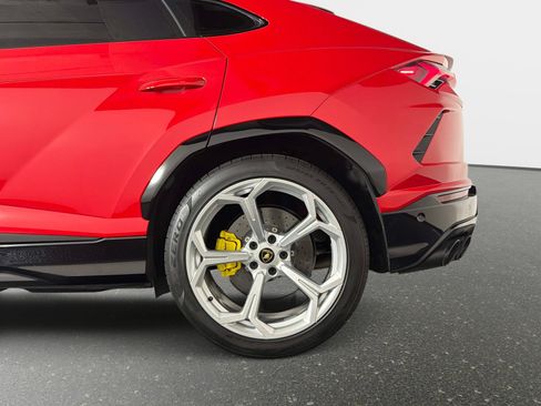 Used 2020 Lamborghini Urus AWD/4WD image 13
