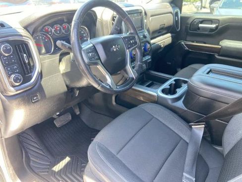 Used 2020 Chevrolet Silverado 1500 RST AWD/4WD image 6