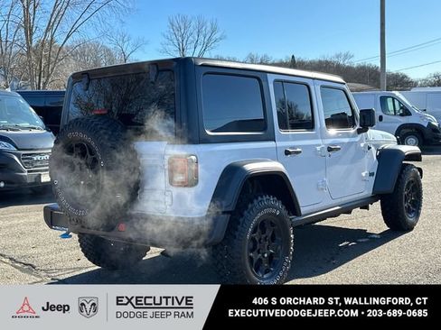 Used 2023 Jeep Wrangler Unlimited w/ Cold Weather Group AWD/4WD image 4