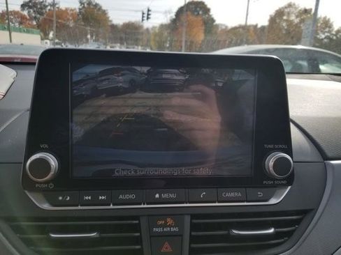 New 2025 Nissan Altima 2.5 SR FWD image 13