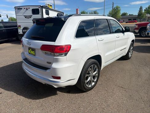Used 2020 Jeep Grand Cherokee Summit AWD/4WD image 3