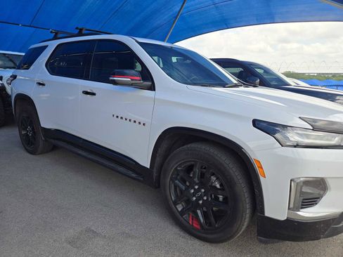 Used 2023 Chevrolet Traverse Premier w/ Redline Edition AWD/4WD image 2