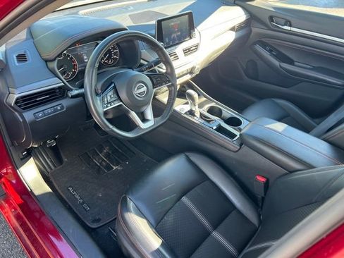 Used 2023 Nissan Altima 2.5 SR image 16
