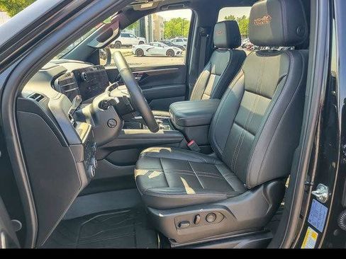 Certified 2025 Chevrolet Tahoe High Country w/ Sun And Tow Package AWD/4WD image 14