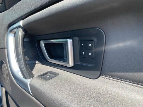 Used 2016 Land Rover Discovery Sport HSE AWD/4WD image 22