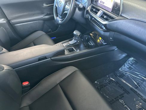 Used 2023 Lexus UX 250h FWD w/ Accessory Package (Z2) image 16