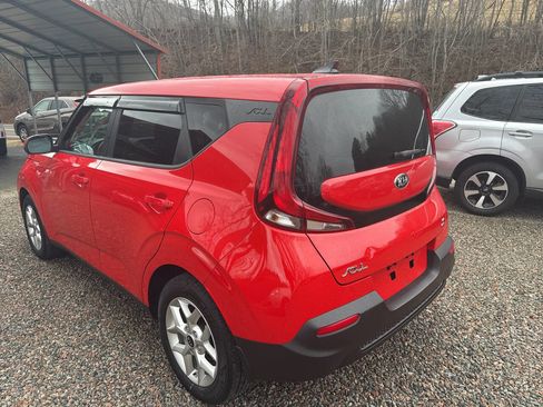 Used 2021 Kia Soul S image 10