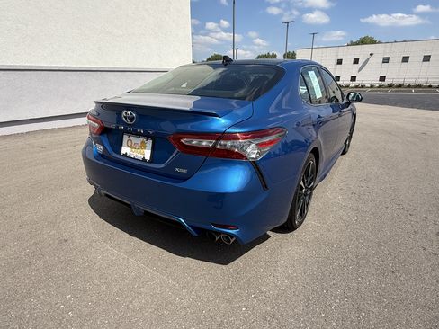 Certified 2018 Toyota Camry XSE FWD image 16