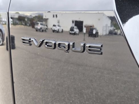 Used 2024 Land Rover Range Rover Evoque S AWD/4WD image 12
