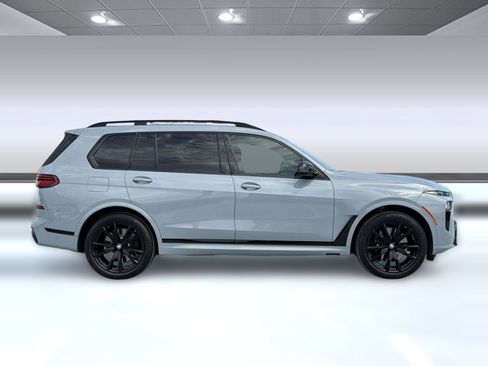 Used 2025 BMW X7 M60i AWD/4WD image 8