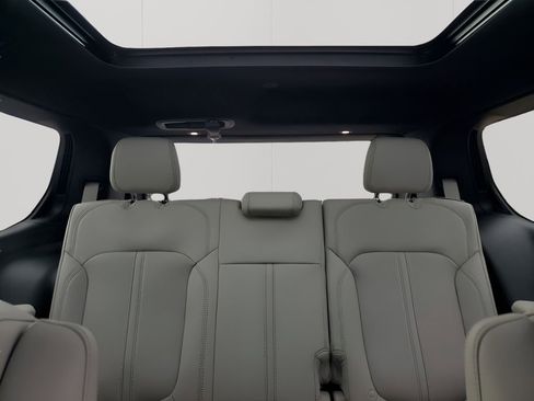 New 2026 Jeep Grand Wagoneer Summit image 26