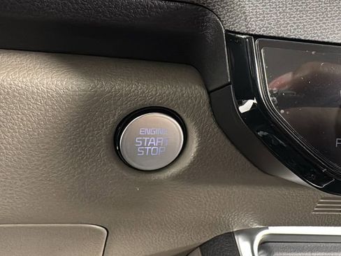 New 2026 Kia Carnival EX image 26