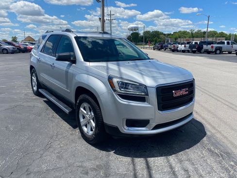 Used 2015 GMC Acadia SLE AWD/4WD image 3
