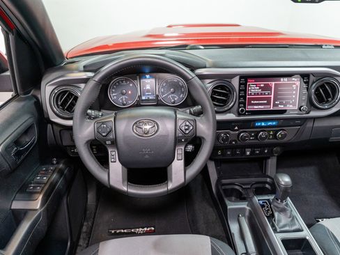 Used 2023 Toyota Tacoma TRD Sport w/ Technology Package AWD/4WD image 12