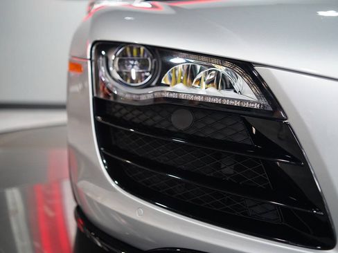 Used 2009 Audi R8 V10 AWD/4WD image 48