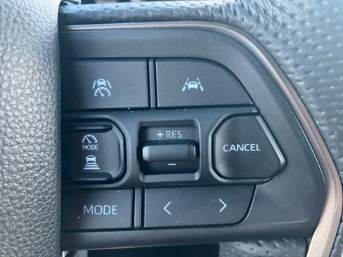 Certified 2026 Toyota Tacoma TRD Off-Road AWD/4WD image 20