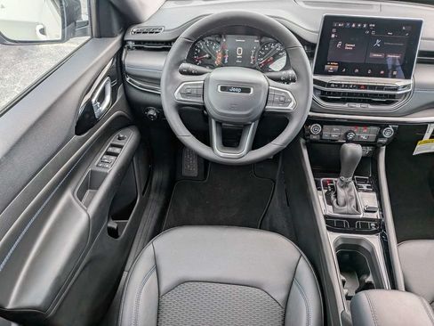 New 2026 Jeep Compass Latitude AWD/4WD image 14