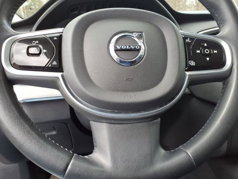 Used 2022 Volvo XC90 T5 Momentum AWD/4WD image 12