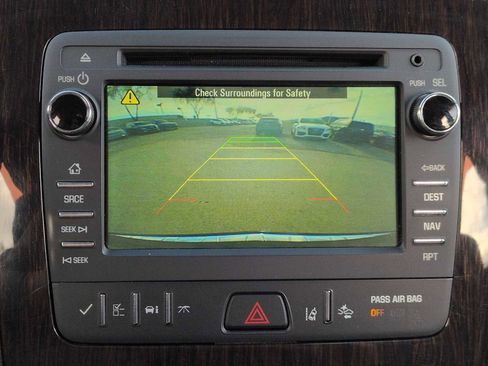 Used 2017 Chevrolet Traverse Premier image 29