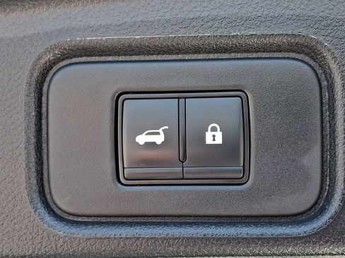 Certified 2024 Nissan Pathfinder Platinum AWD/4WD image 34