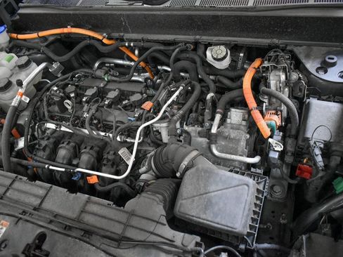 Used 2023 Ford Maverick XL image 8