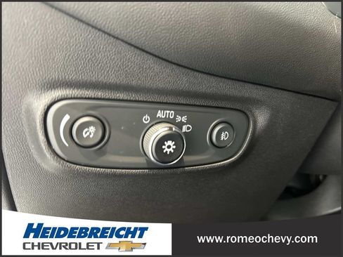 Used 2021 Chevrolet Equinox LT FWD image 29