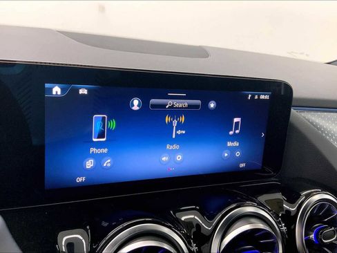 New 2026 Mercedes-Benz GLA 250 GLA 250 image 24