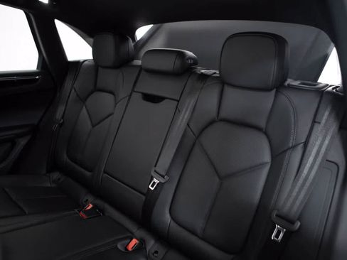 Used 2026 Porsche Macan S AWD/4WD image 37