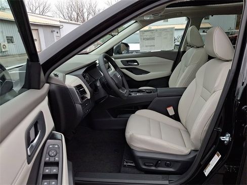 New 2026 Nissan Rogue SV image 5