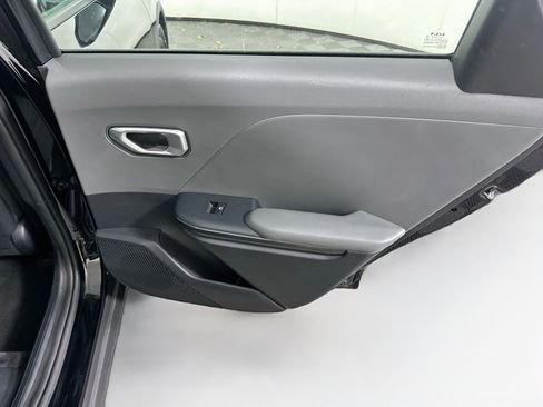 Used 2025 Kia K4 FWD image 28